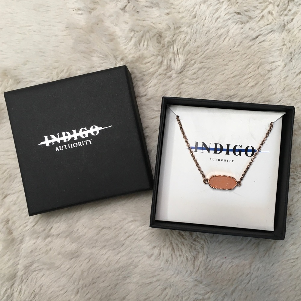 Indigo Authority Mila Peach Quartz Bracelet